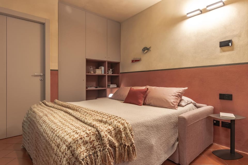 Bed, Living room
