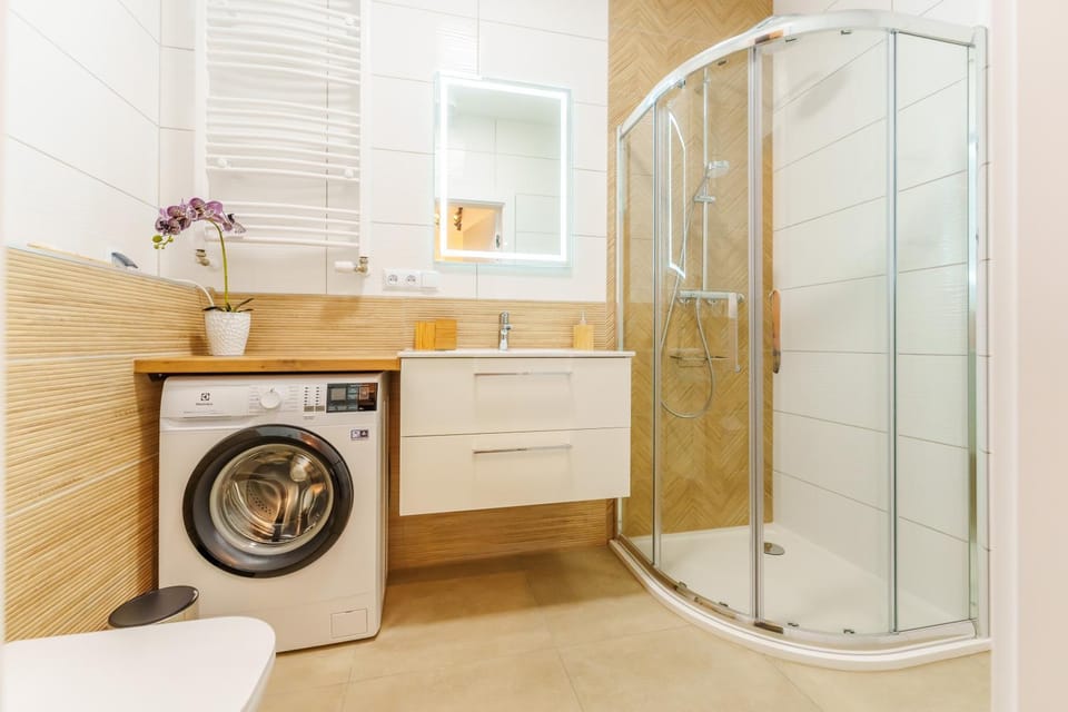 Shower, Bathroom, washing machine