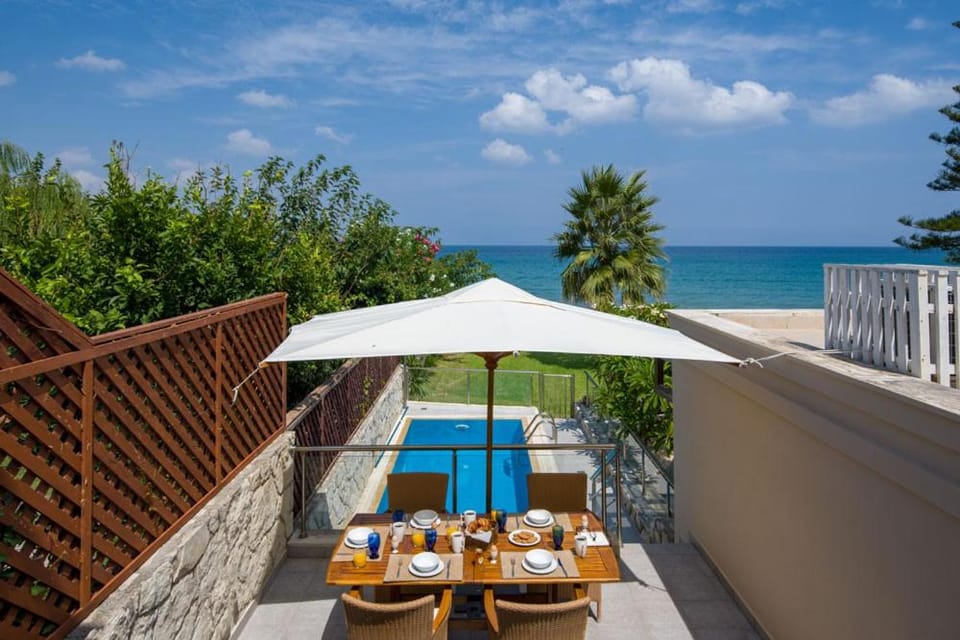 The Seaside Villa Villa in Crete