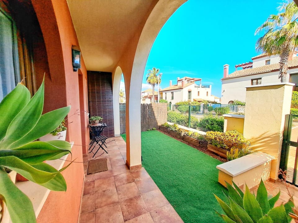 Garden, Balcony/Terrace