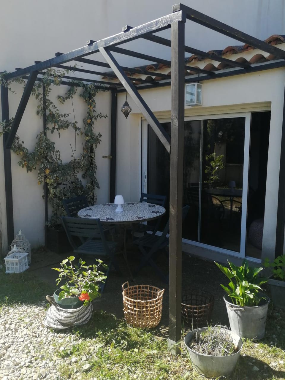 chalet sous le chant du chêne Bed and Breakfast in La Roque-d'Anthéron