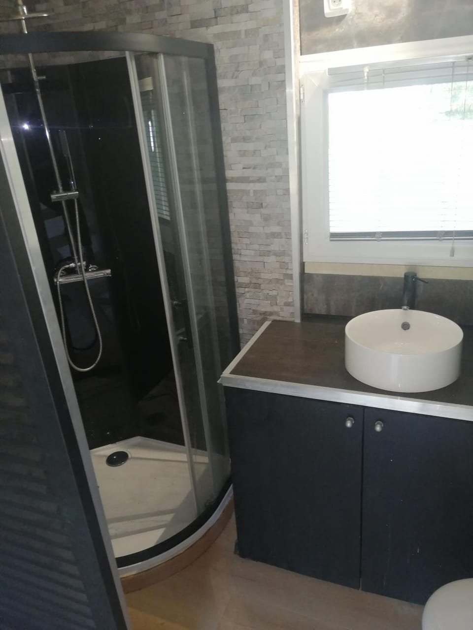 chalet sous le chant du chêne Bed and Breakfast in La Roque-d'Anthéron