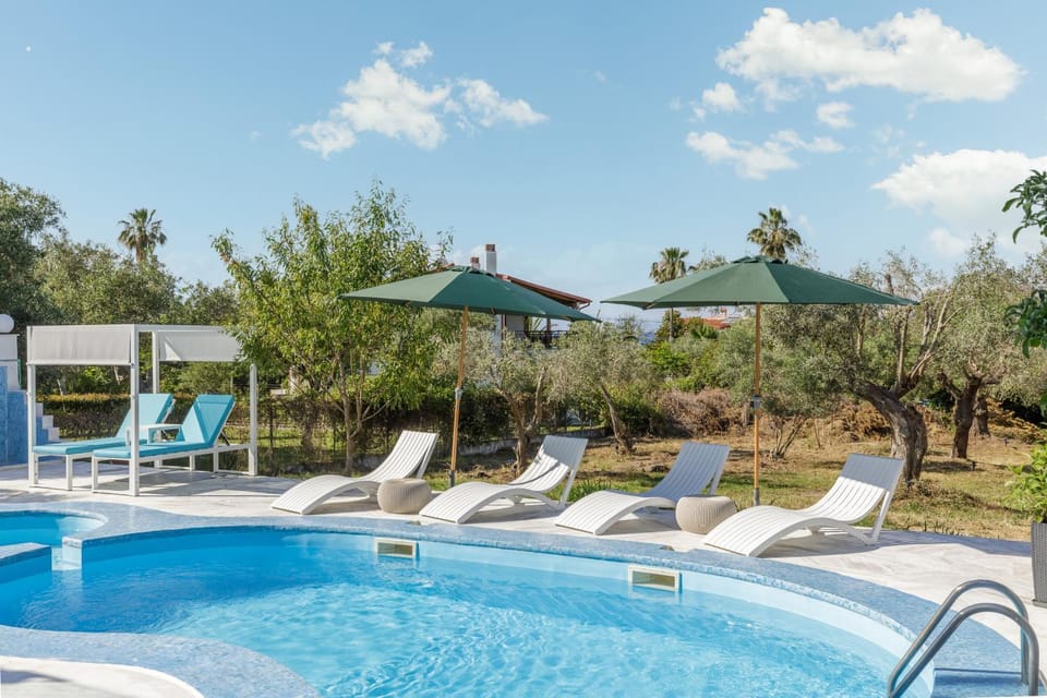 Day, Natural landscape, Garden, Garden view, Pool view, Swimming pool, sunbed