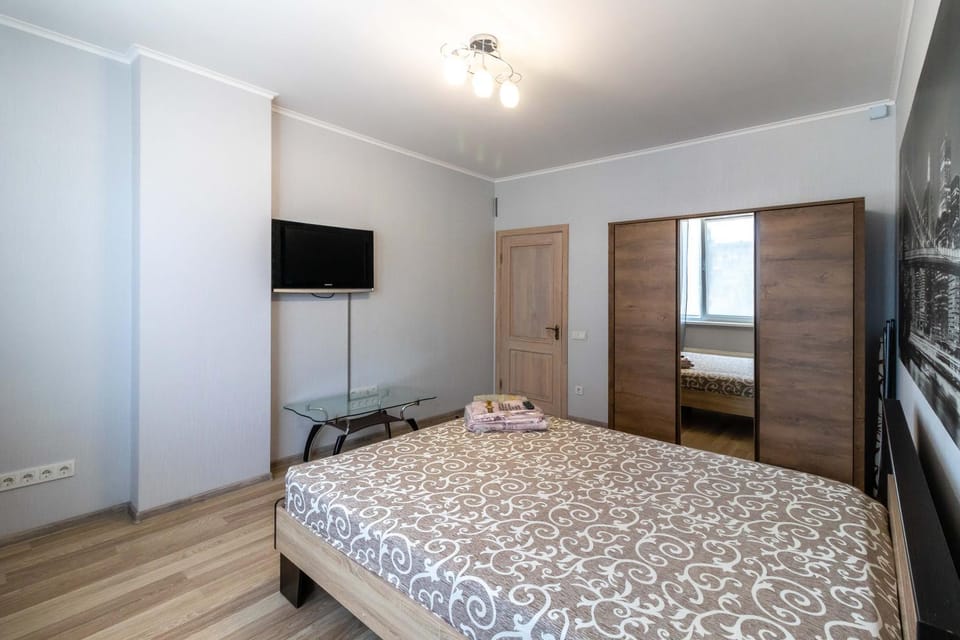 Communal lounge/ TV room, Bed, TV and multimedia, Photo of the whole room, Evening entertainment, Bedroom, towels, wardrobe