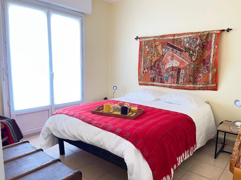 Appartement 2 chambres à 100 m de la plage Apartment in Fréjus