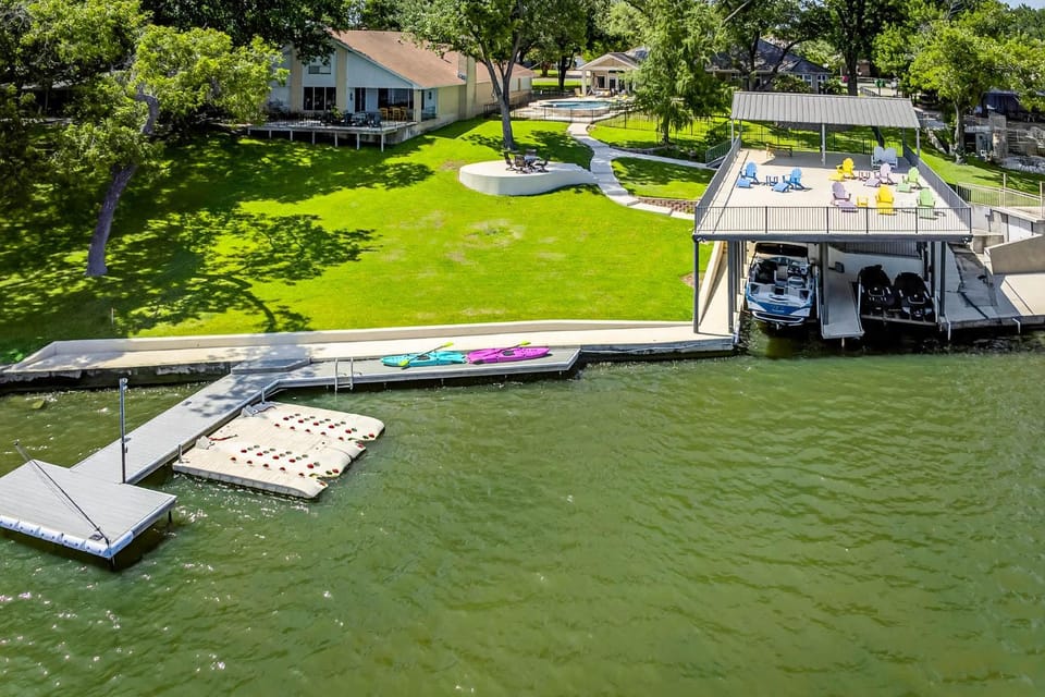 Bluebonnet Retreat Haven House in Kingsland