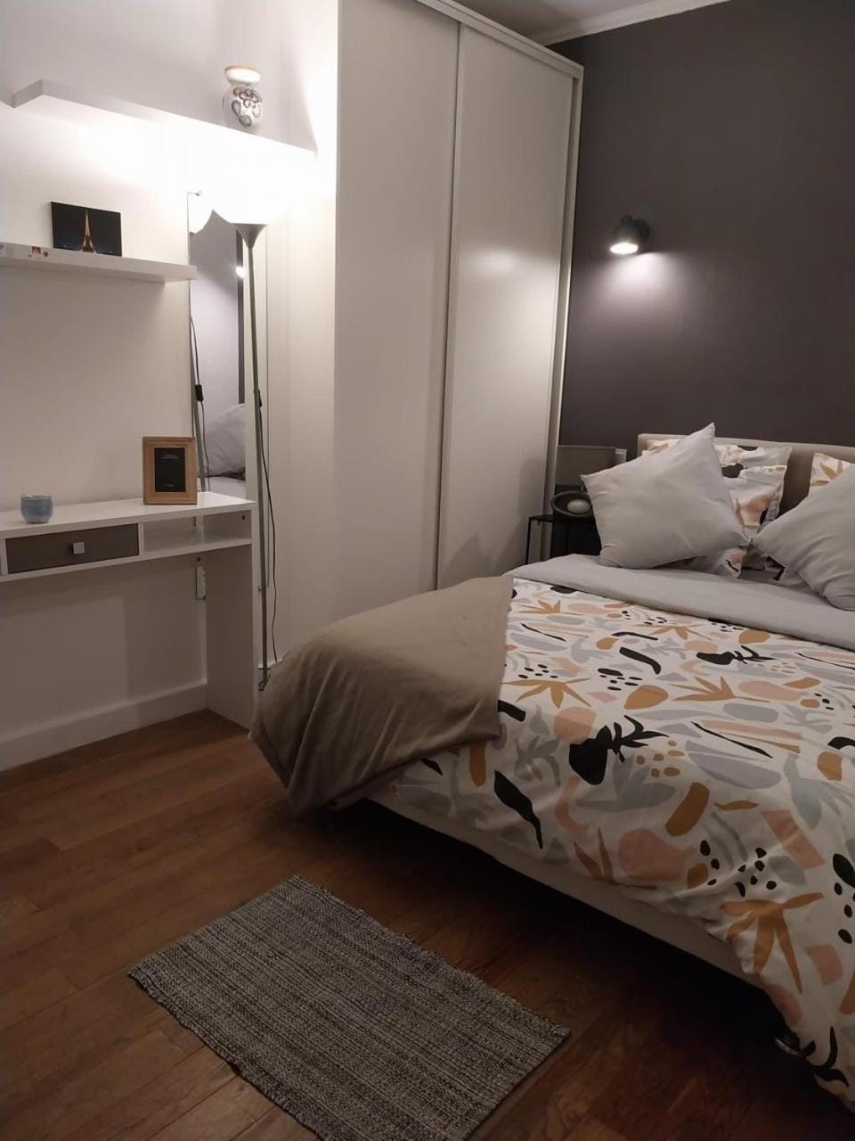 Bed, Photo of the whole room, Bedroom, wardrobe