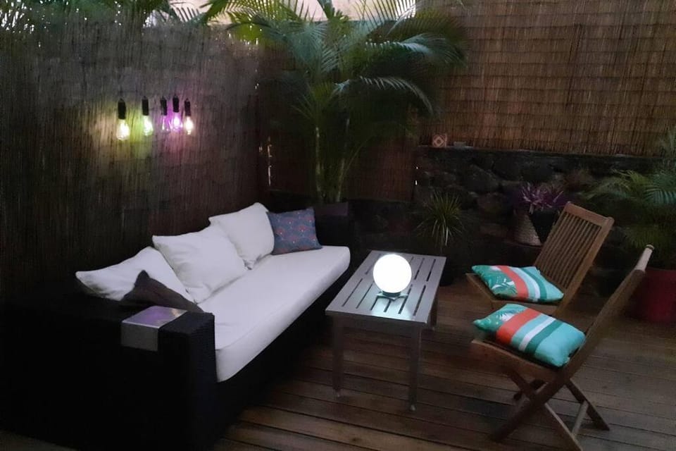 Appt Chrisanne 3*** T2 grande terrasse à St Gilles Apartment in Saint-Paul