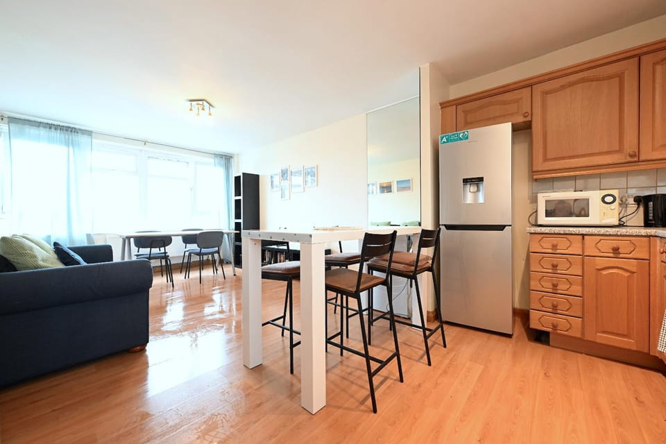 Lovely 1 Bedroom flat Hoxton Shoredicth Old Street Apartment in London Borough of Islington