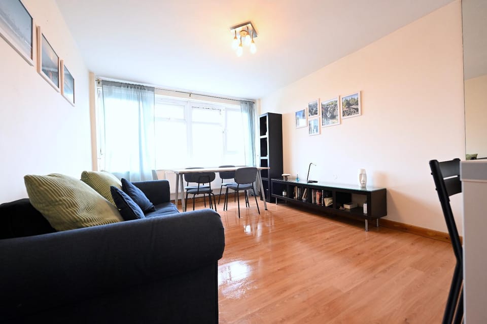 Lovely 1 Bedroom flat Hoxton Shoredicth Old Street Apartment in London Borough of Islington