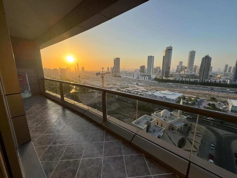 Stay in the heart of Sport City in LUX 1BDR with sky view 11 Apartment in Dubai