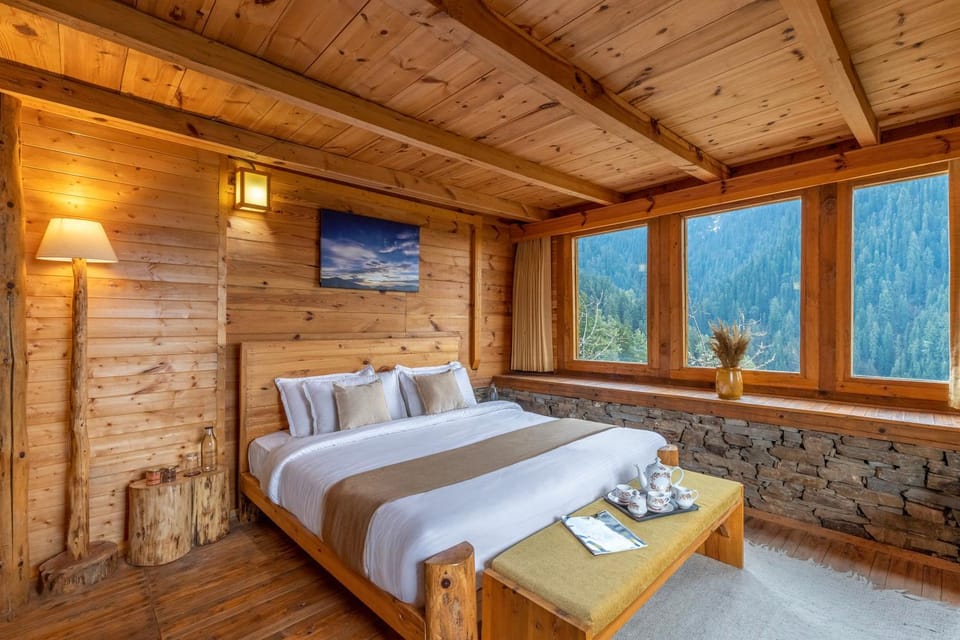 Bed, TV and multimedia, Photo of the whole room, Bedroom, Mountain view