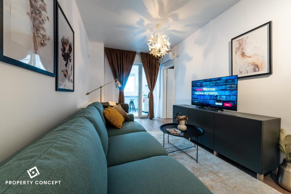 Communal lounge/ TV room, TV and multimedia, Living room, Seating area, Evening entertainment