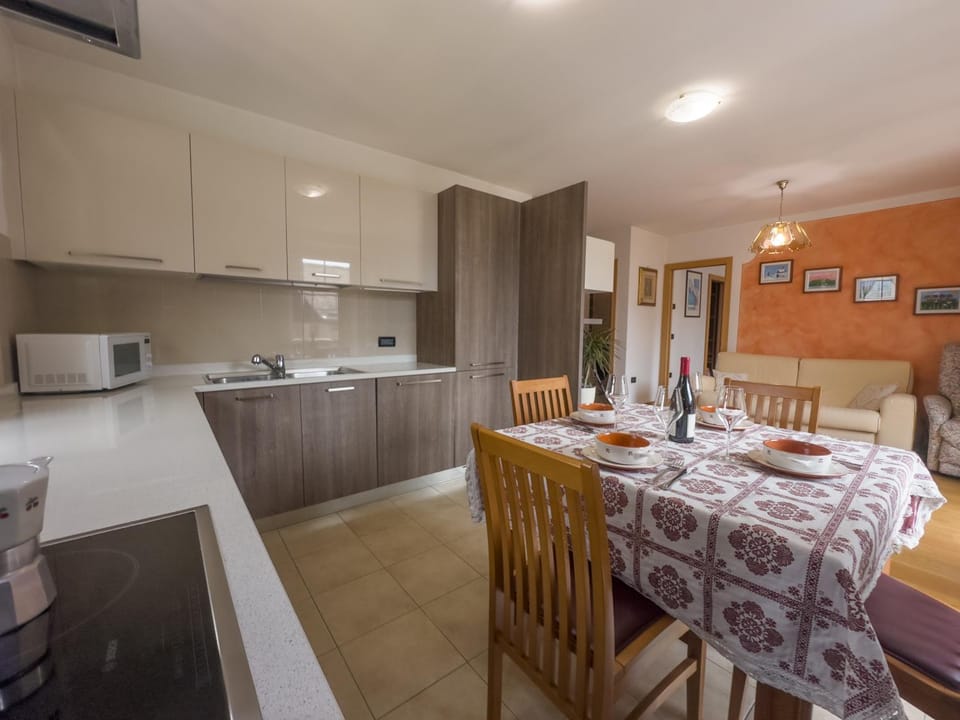 Kitchen or kitchenette, Living room, Dining area, dishwasher