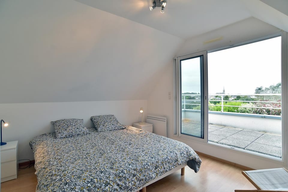 Bed, Balcony/Terrace, Bedroom