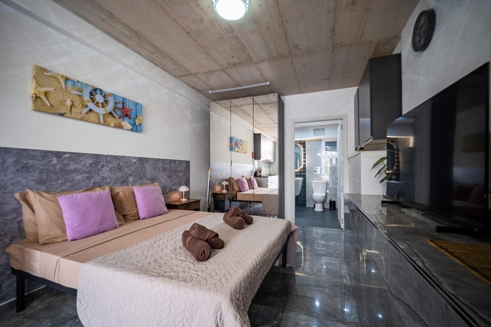 Seafront, lovely modern studio. Apartment in Saint Julians
