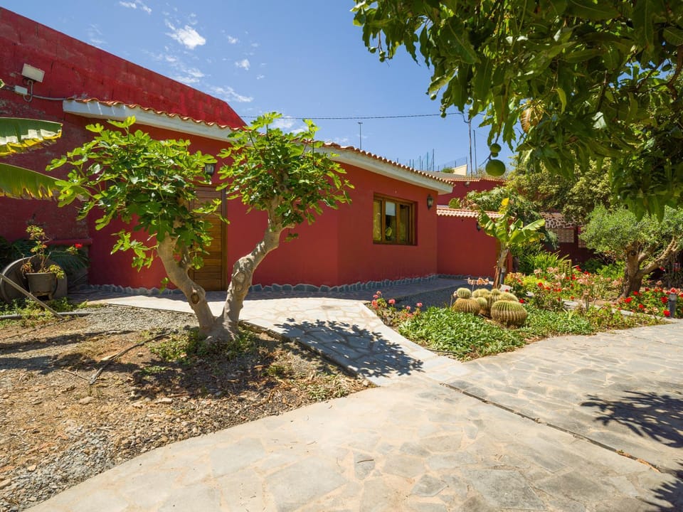 Villa with Pool and sea views in Banana Plantation by CanaryScape Villa in Palmas de Gran Canaria