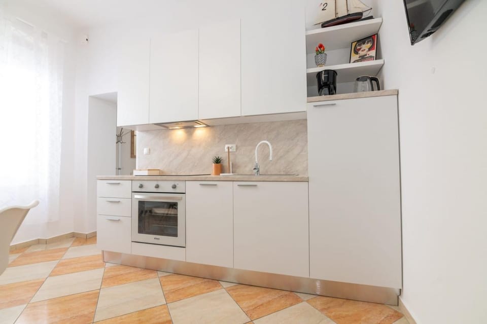 Kitchen or kitchenette, pet friendly