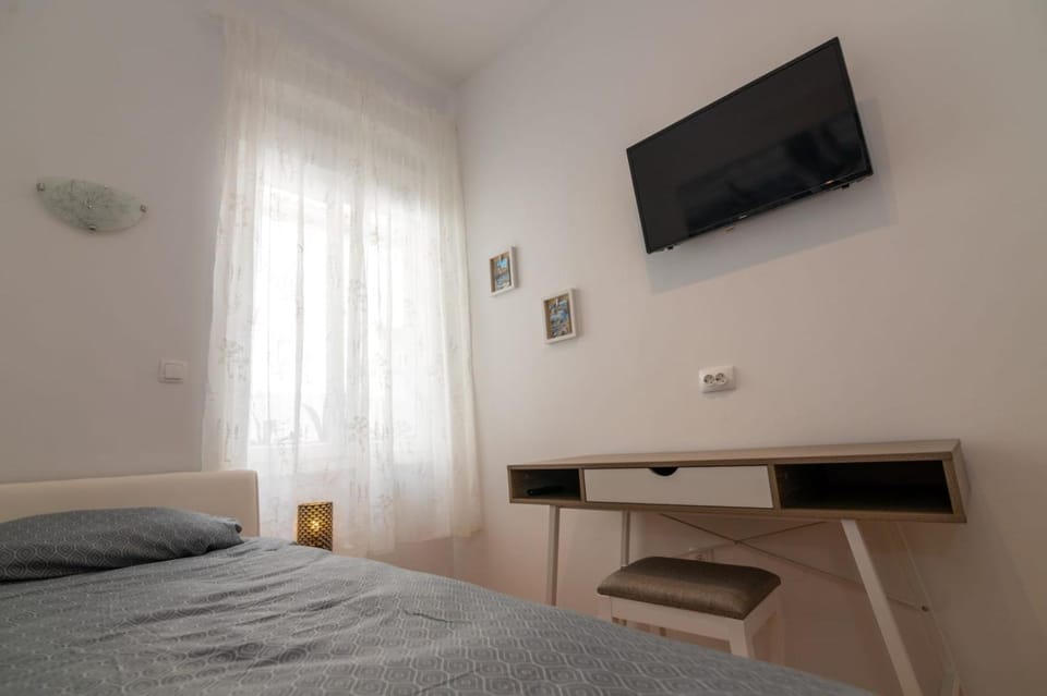 TV and multimedia, Bedroom