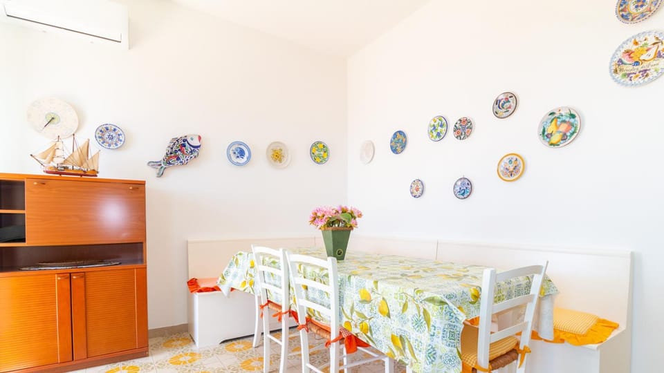 Other, Dining area