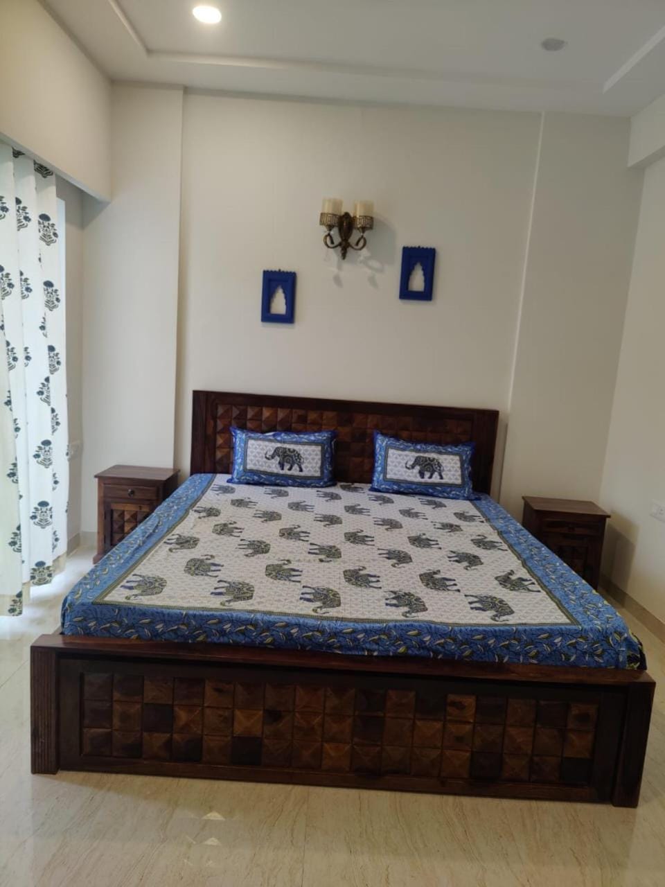 Vrunda 2BHK spacious and cozy Homestay Apartment in Uttar Pradesh