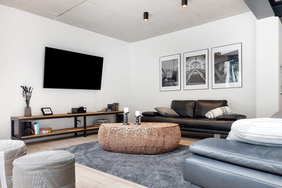 Property building, Living room