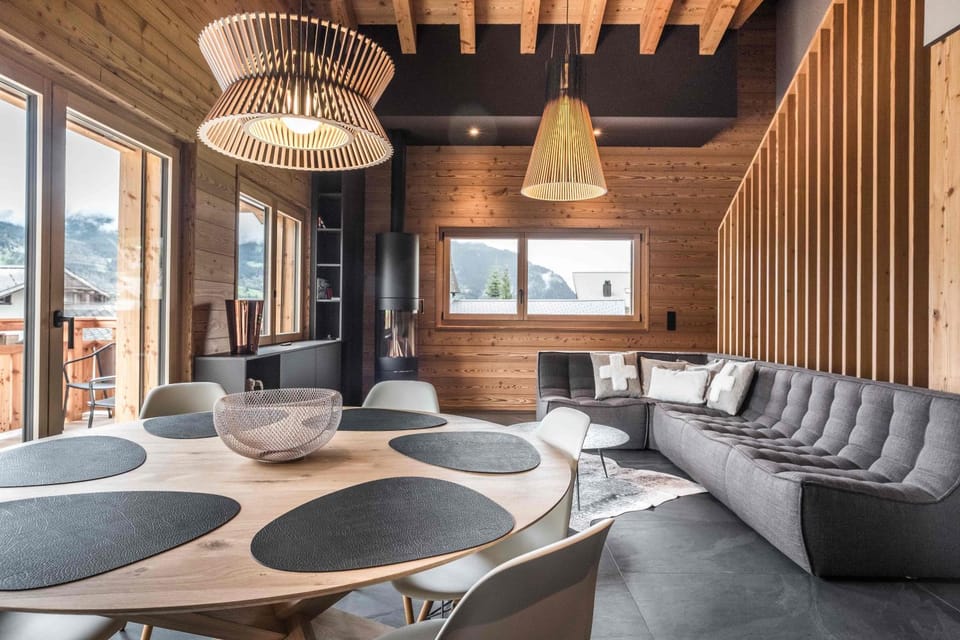 Living room, Dining area