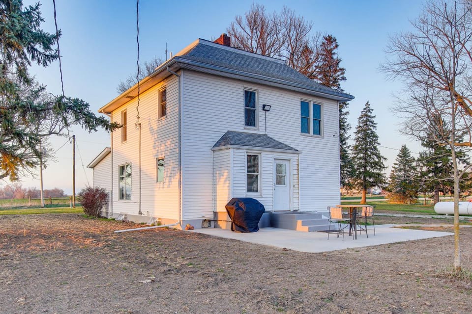 Barnes City House ~ 3 Mi to Hunting & Fishing! House in Iowa