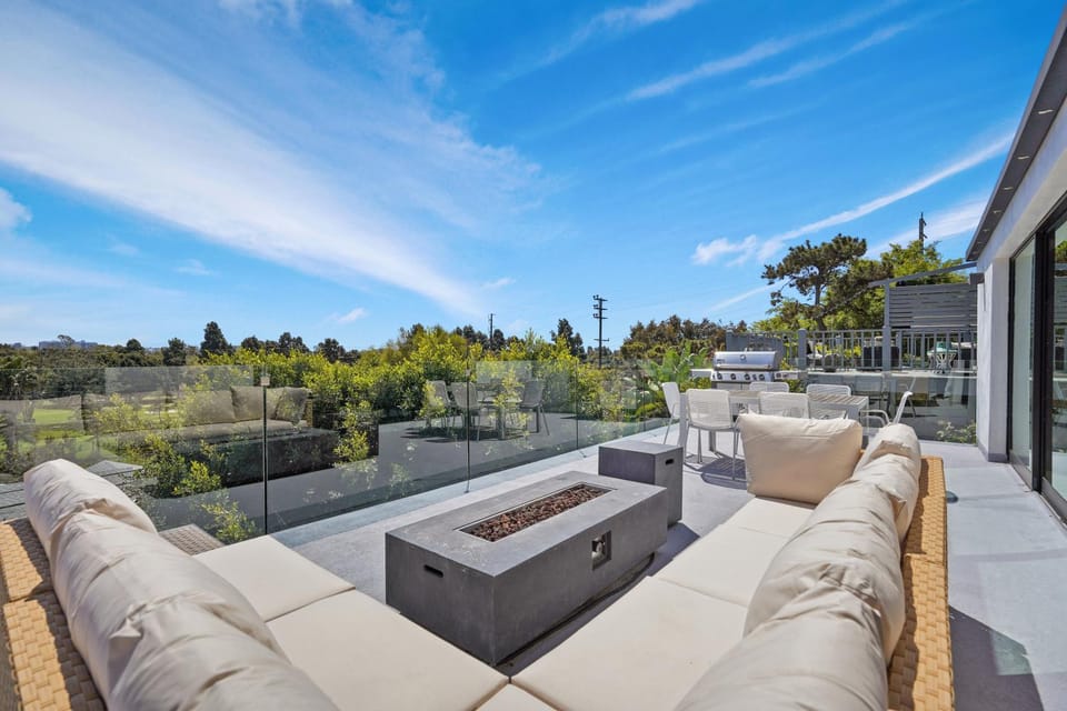Patio, View (from property/room), Balcony/Terrace, Seating area