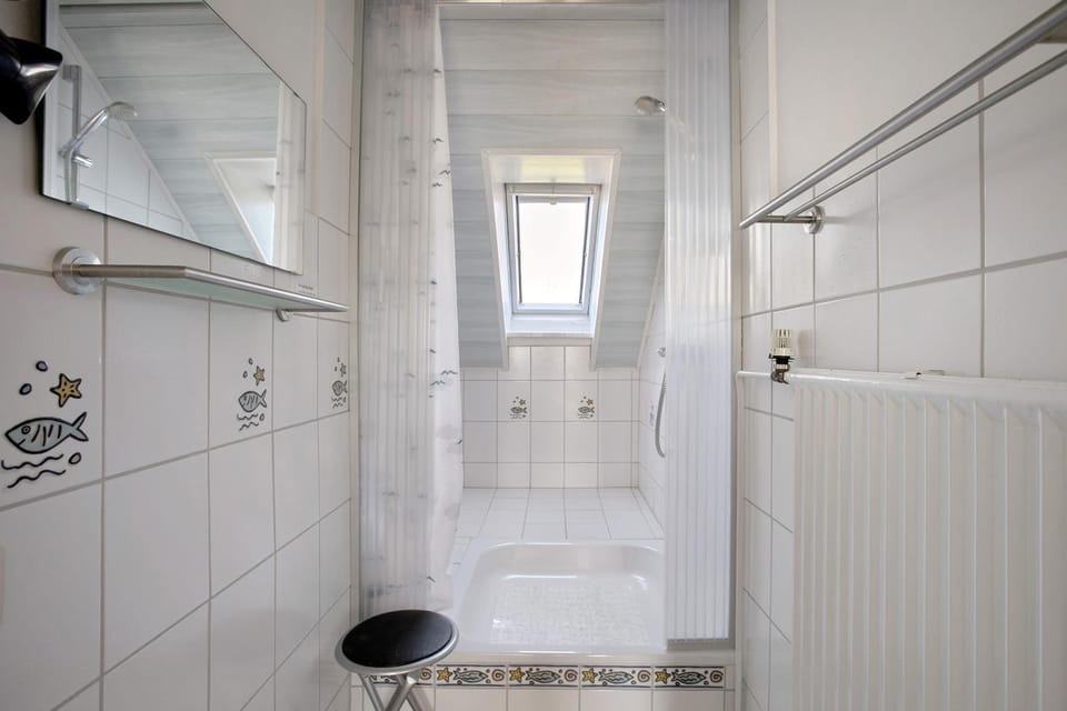 Bathroom, Living room