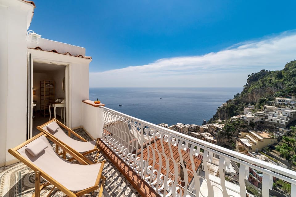 Day, Natural landscape, Balcony/Terrace, Sea view