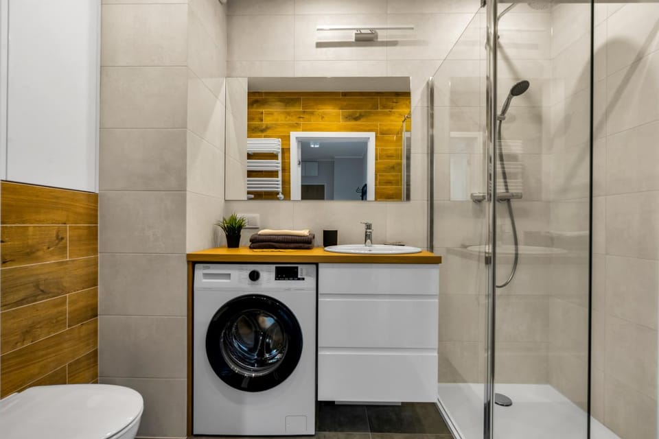 Shower, Toilet, Bathroom, washing machine