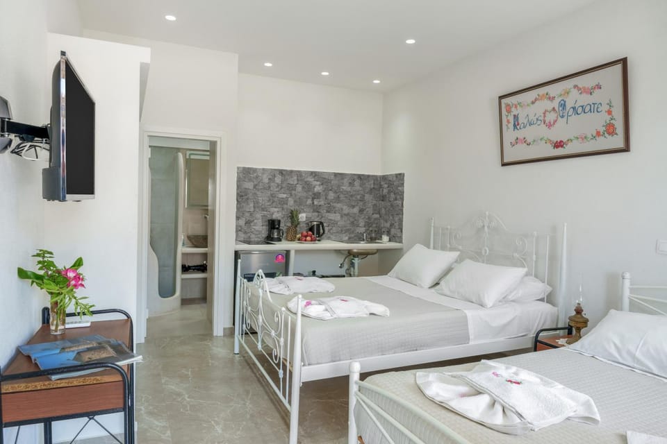 Living room, Bedroom