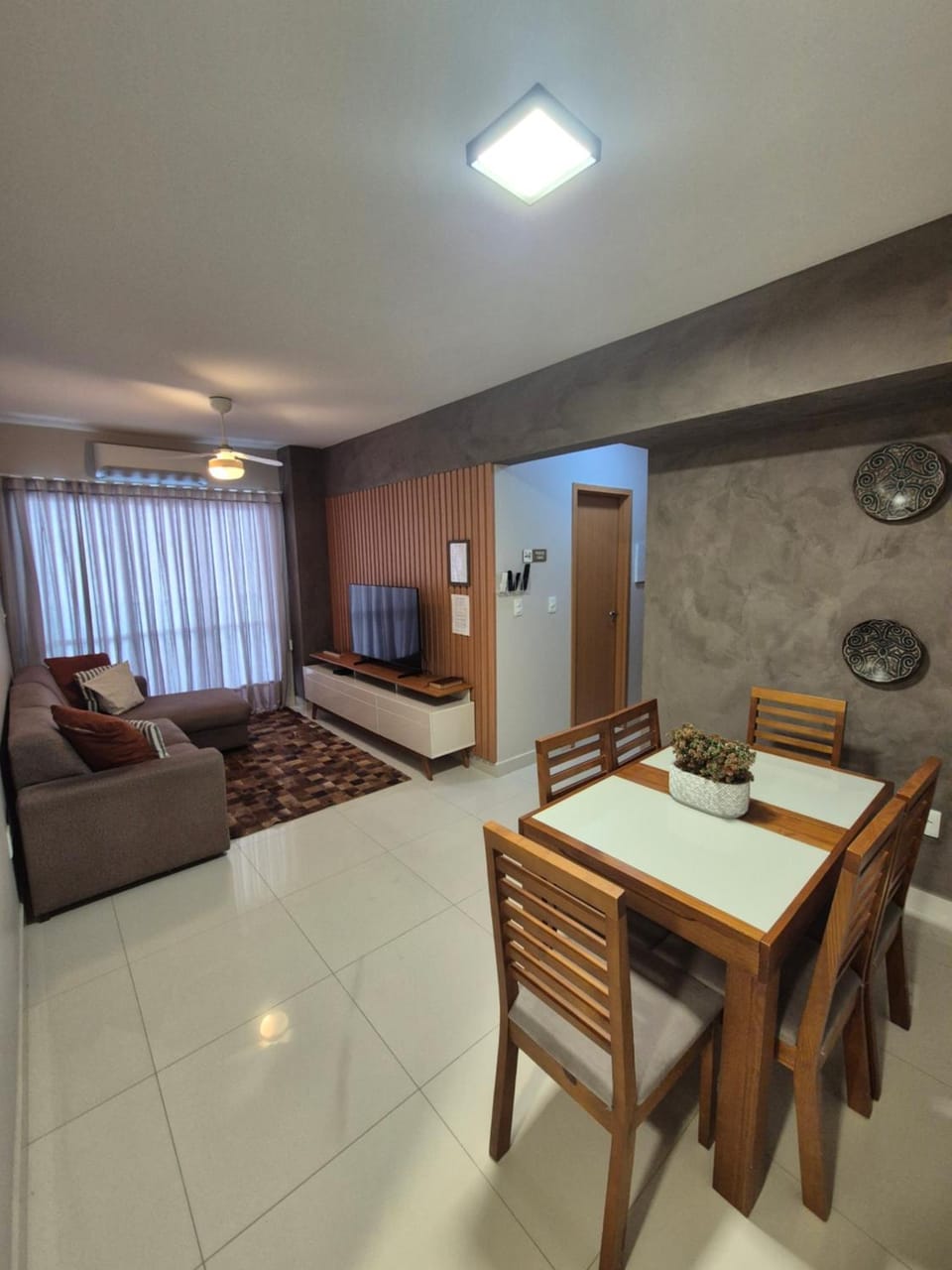 Apartamento Confortável e Espaçoso em Condomínio Familiar, 2 Quartos com 1 suíte e Lazer de Clube Apartment in Belém