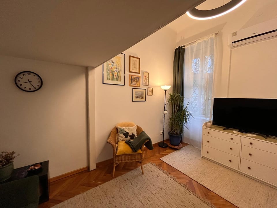 Living room, Bedroom