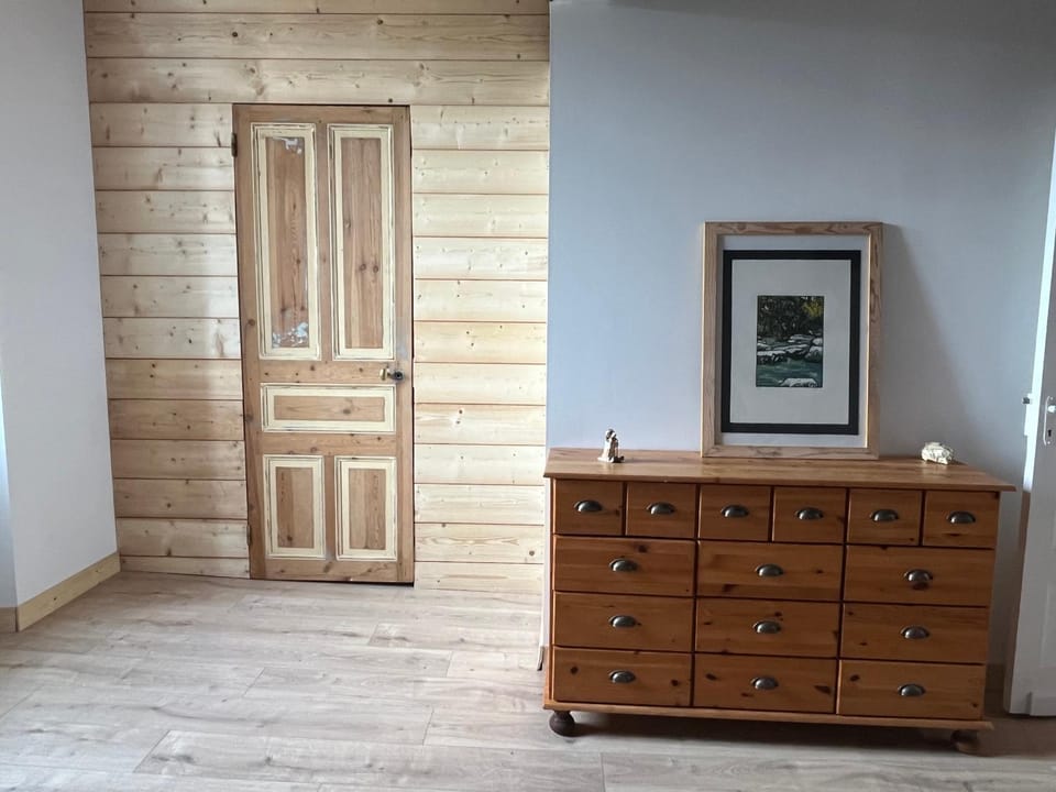 Bedroom, storage