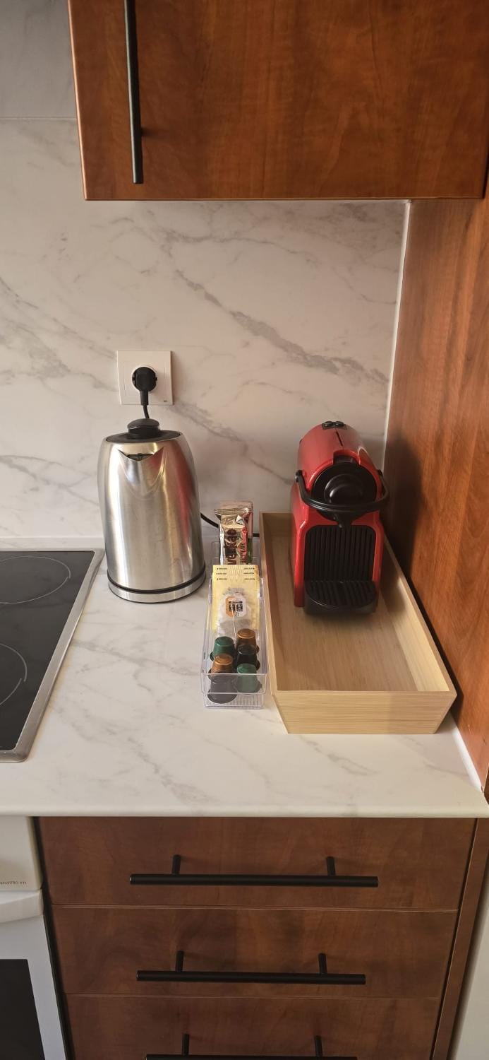 Coffee/tea facilities, Kitchen or kitchenette