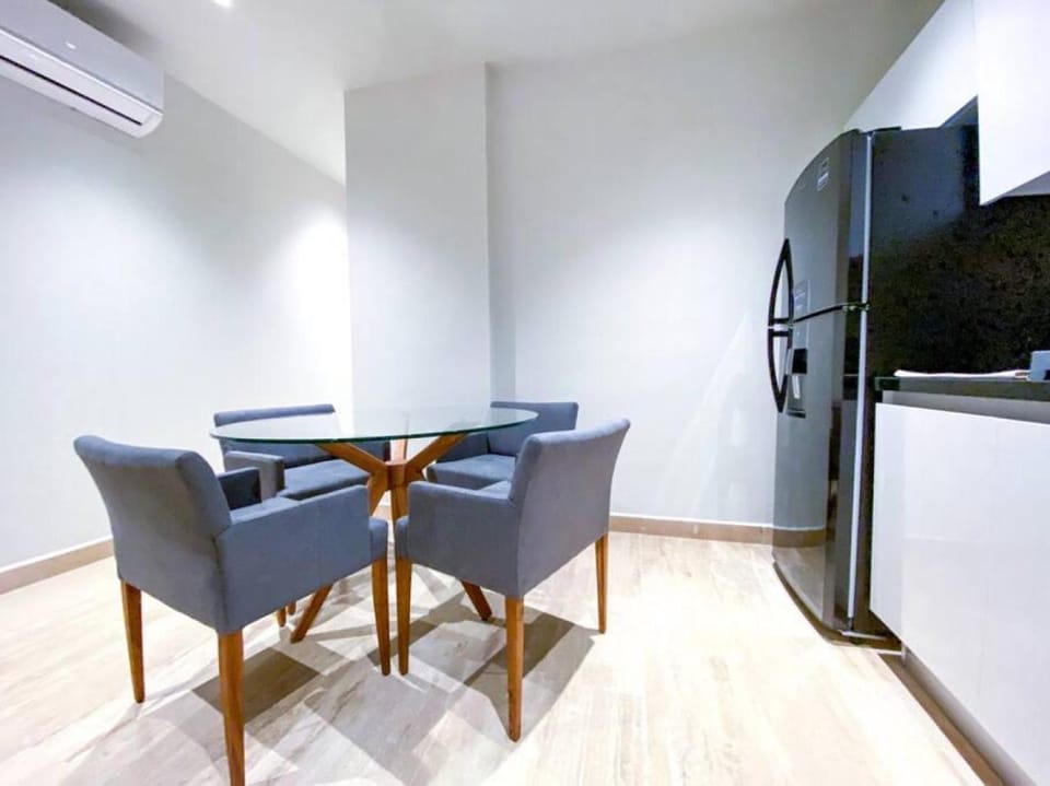 Kitchen or kitchenette, Seating area, Dining area, air conditioner