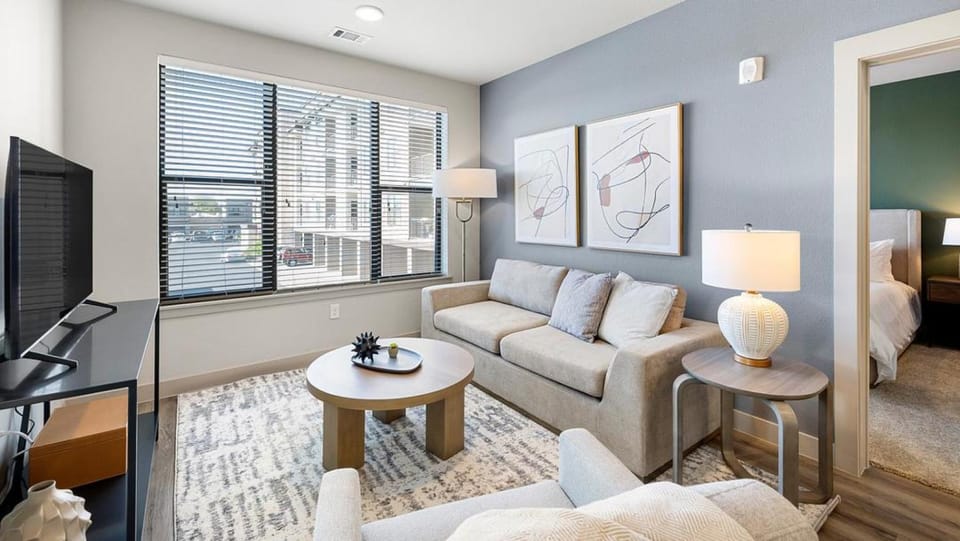 Landing at 11th and Spruce - 2 Bedrooms in Downtown Apartment in Saint Louis