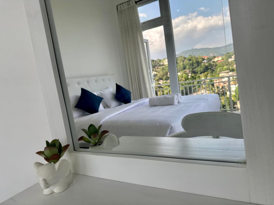 View (from property/room), Bedroom, Mountain view