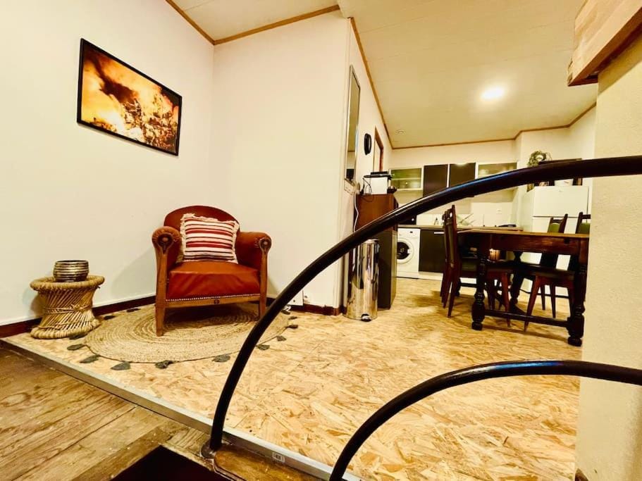 Appartement F2 "Les Loges" Verdun Centre - Garage motos et vélo, WIFI, Géré par PrestaZen'Services Apartment in Verdun