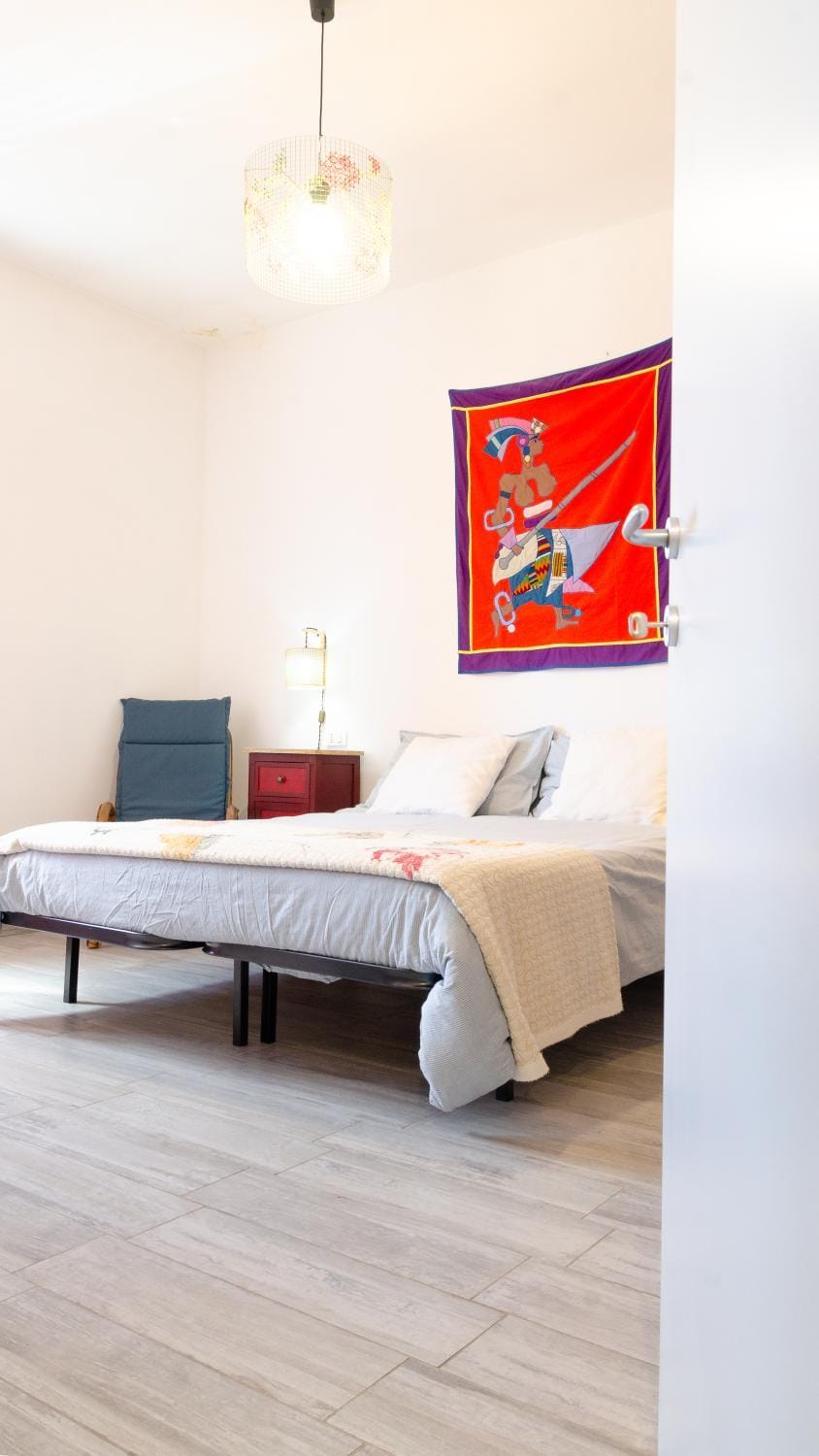 Bed, Photo of the whole room