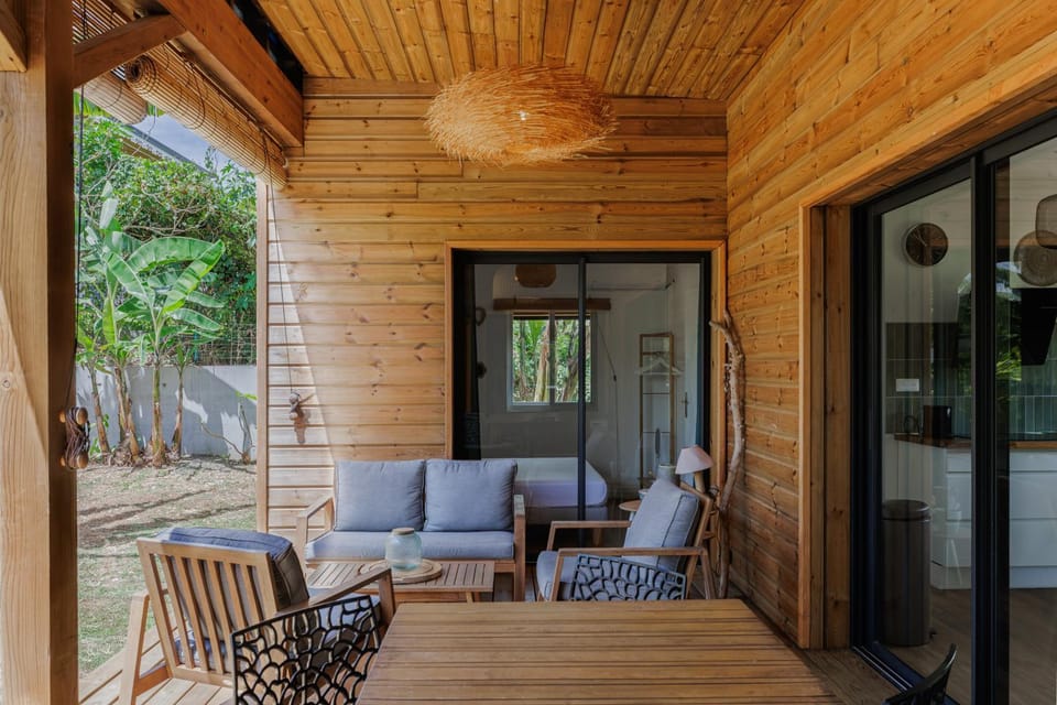 Patio, Balcony/Terrace, Living room, Seating area, Dining area