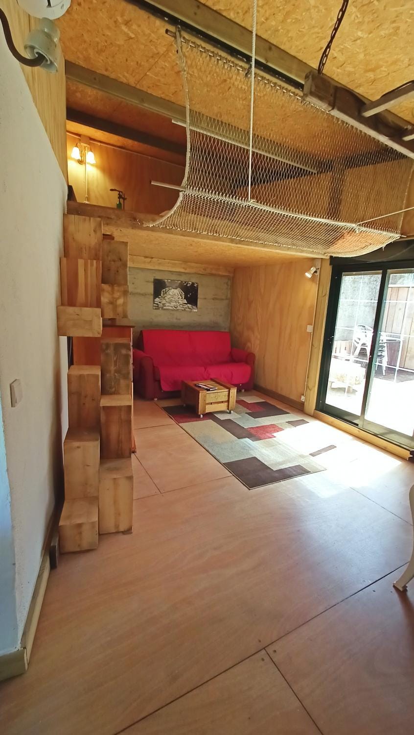 Lounge or bar