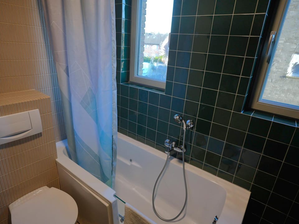 Bathroom, Bath