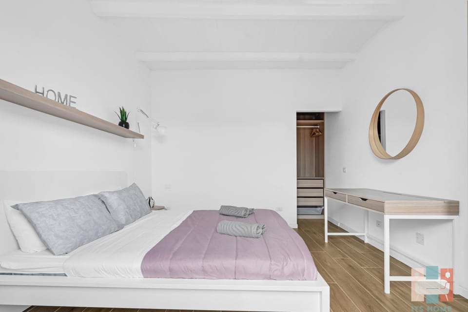 Bed, Photo of the whole room, Bedroom, towels, wardrobe