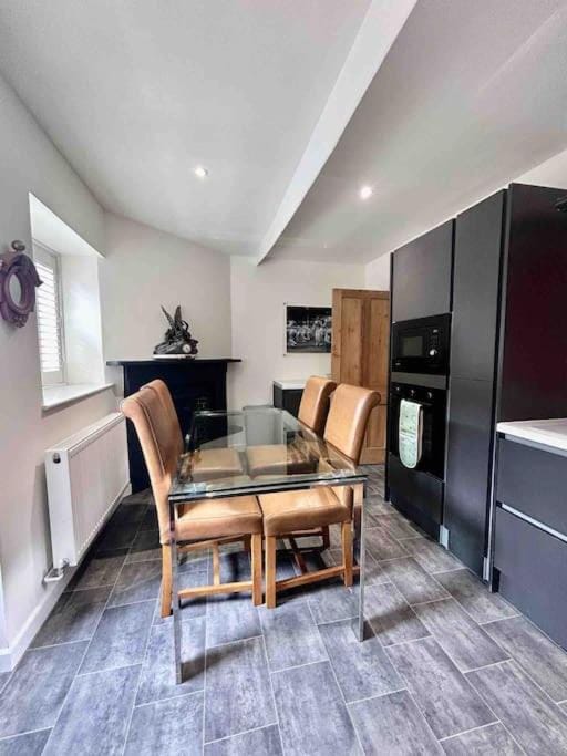 The Haven by MaisonPro House in Stroud District