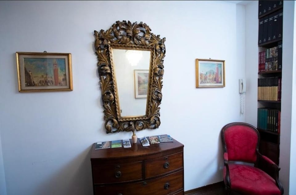 SOFI HOME BERGAMO Bed and Breakfast in Bergamo
