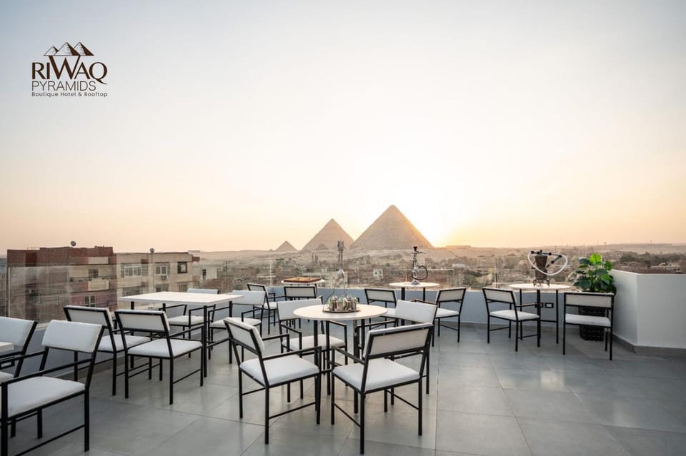 Property building, Restaurant/places to eat, Breakfast
