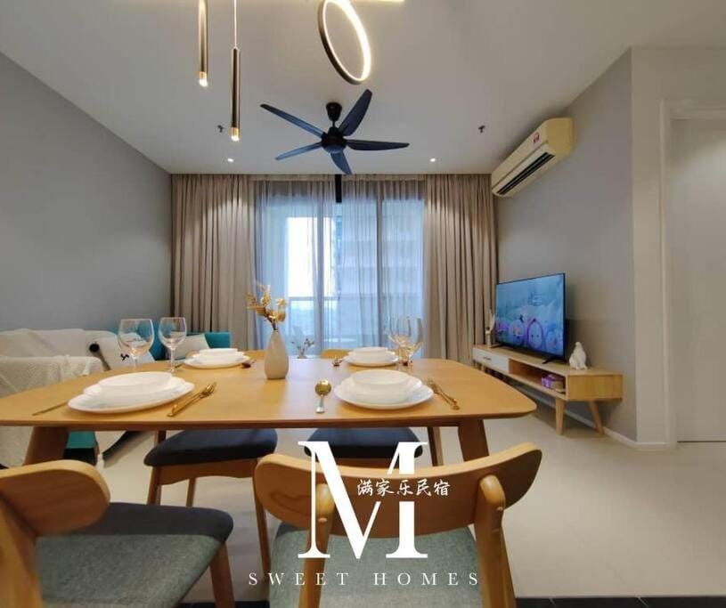 Arcoris Mont Kiara 19# Deluxe 1 Bedroom With Balcony KL #1-3Pax Apartment in Petaling Jaya